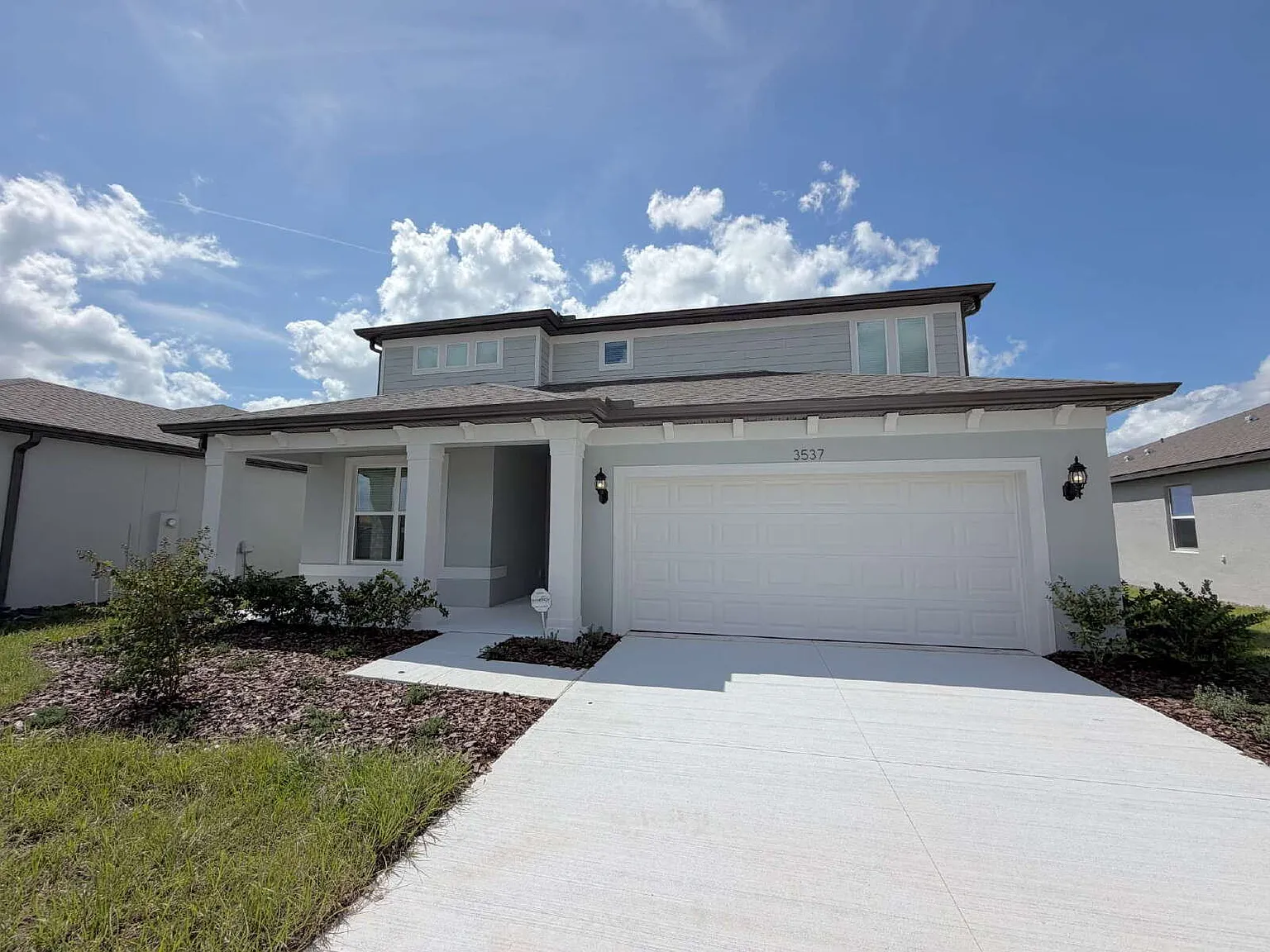 5 bed, 4.5 bath, 3416 sqft, $2,900 — Photo 2