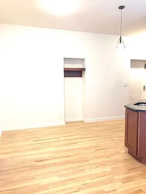 Rented by Warren T Real Estate Corp. | media 28