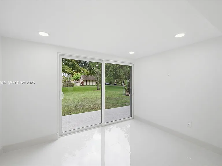 22384 Thousand Pines Ln — Photo 28