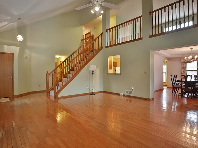 7567 Ladywell Ct — Photo 10