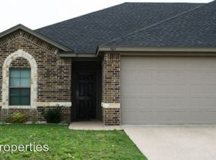 501-503 Fieldstone Dr, Gatesville, TX 76528