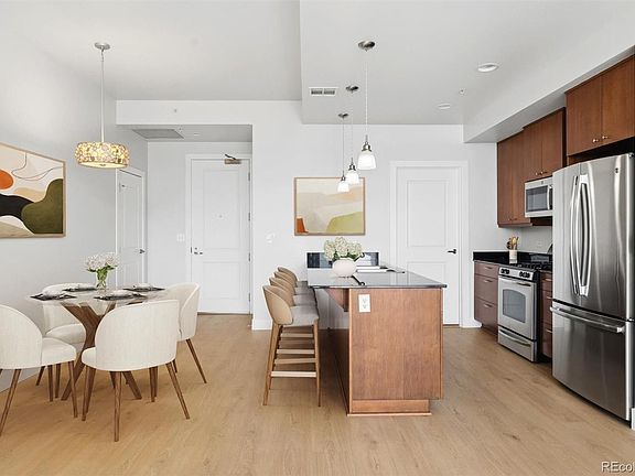5th image of 2001 Lincoln Street #2020