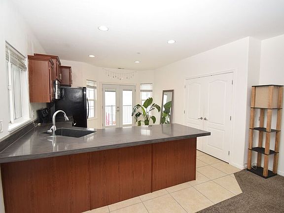5th image of 114 E Bella Monte Dr Unit 7