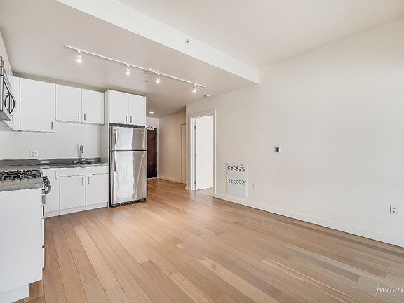 5th image of 915 Minna St #101A