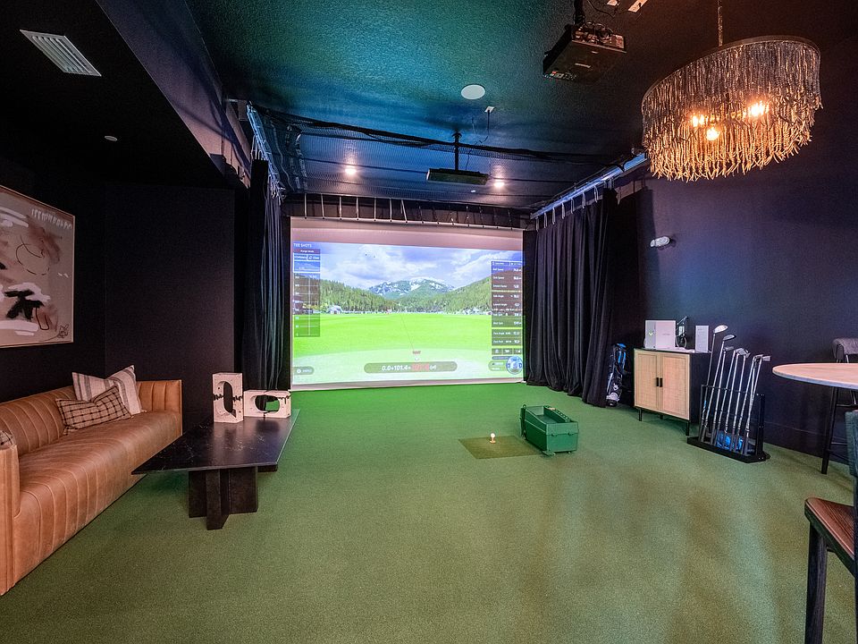 Golf Simulator Lounge