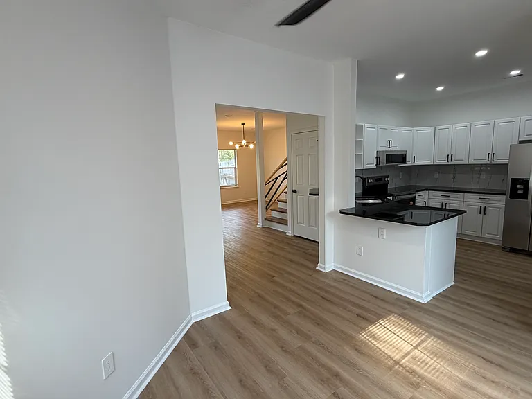 1630 Willow Cv — Photo 72