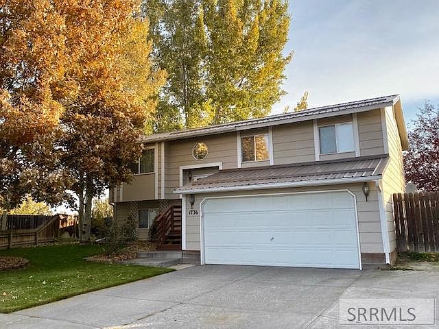 1st image of 1736 Peggys Ln