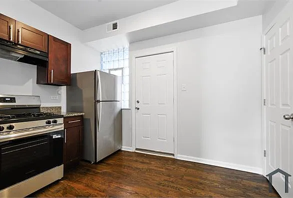 3 bed, $1,509 — Photo 3