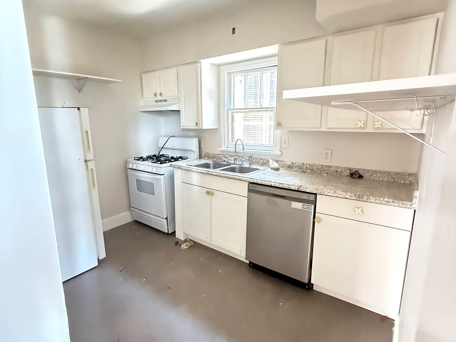 4018 Coliseum St — Photo 2