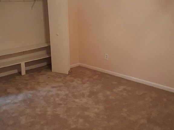 3rd image of 2486 Whispering Woods Blvd APT 3