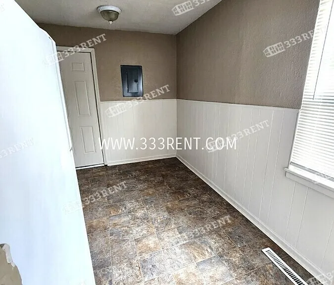 2550 S 51st St — Photo 5