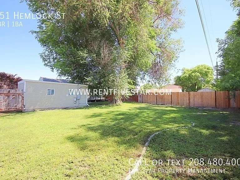 751 Hemlock St — Photo 15