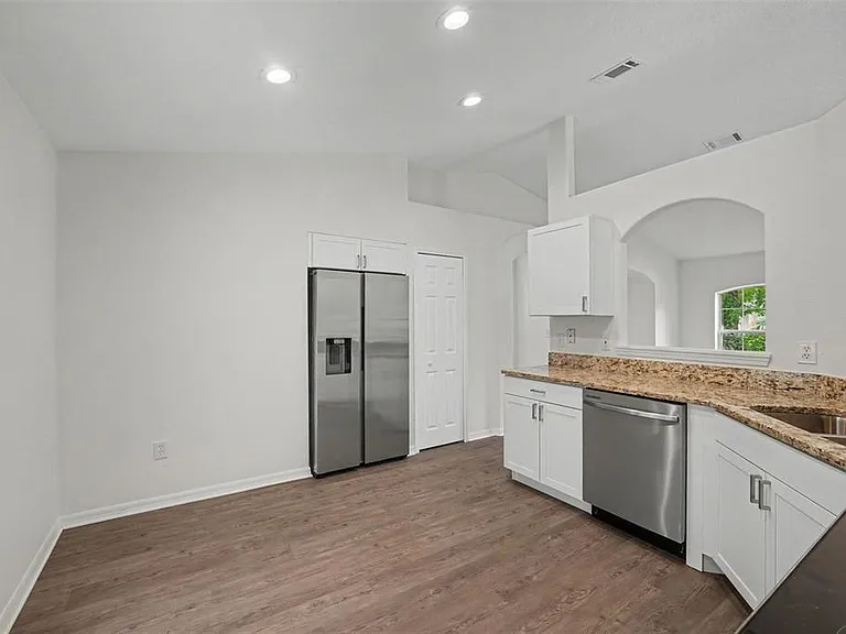 30 Piermount Ln — Photo 6