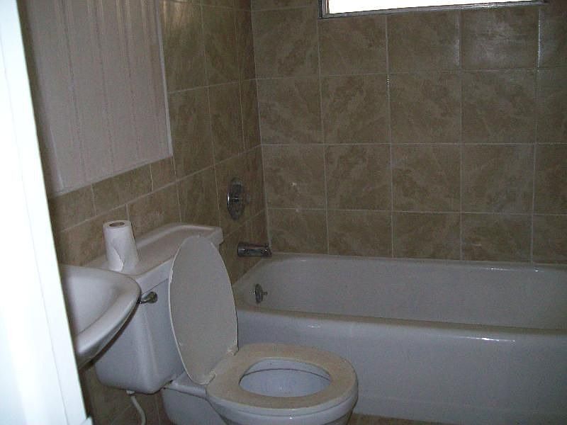 1st image of 3890 Baker Ave