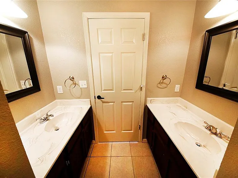 10132 Dyer St #8 — Photo 10