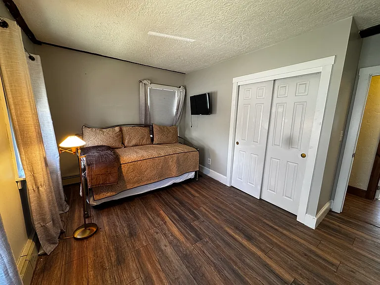 42 Essex St #1 — Photo 6