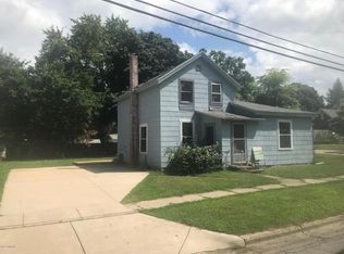 304 S Webster St, Greenville, MI 48838