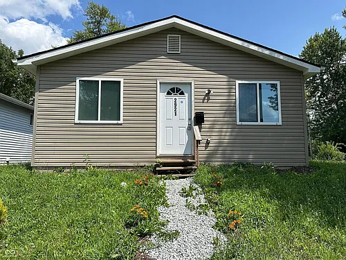 2921 Dearborn St Photo 1
