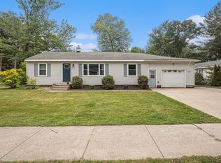 3451 E Pontaluna Rd, Fruitport, MI 49415