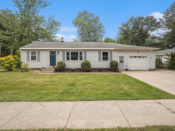 3451 E Pontaluna Rd, Fruitport, MI 49415
