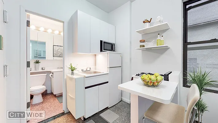 Rented by City Wide Apartments | media 4