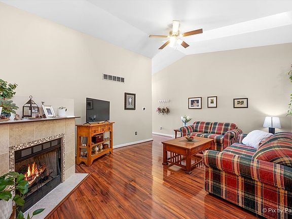 5th image of 1499 Stonefield Dr