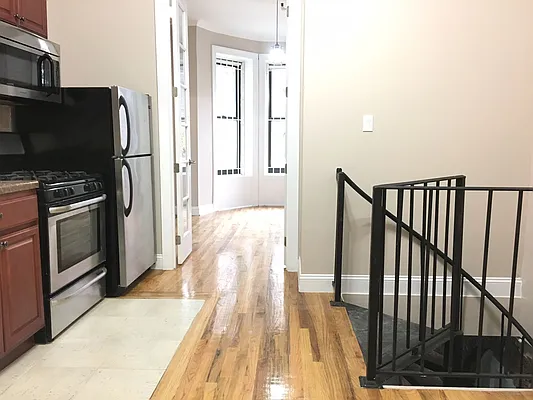 Rented by Lang Realty LLC | media 19