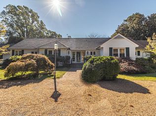 429 Irvington Rd, Kilmarnock, VA 22482