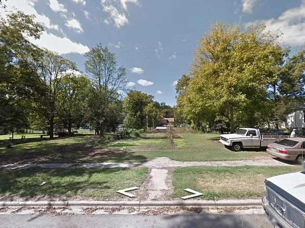 1229 Poplar St, Helena, AR 72342