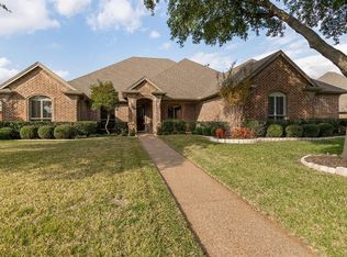 8917 Thornway Dr, North Richland Hills, TX 76182