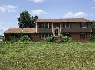 9506 White Oak Church Rd, Wilsons, VA 23894