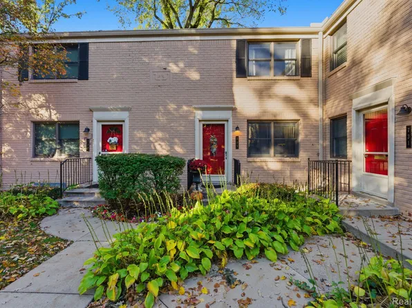 729 N Eton St, Birmingham, MI 48009