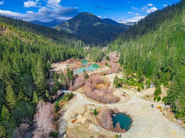 15500 Caves Hwy, Cave Junction, OR 97523