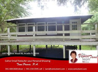 1097 NE River Wood Rd, Arcadia, FL 34266