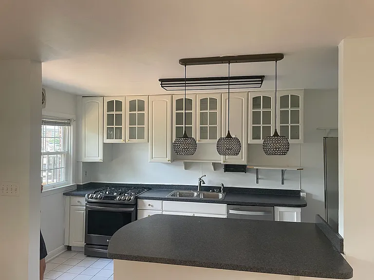114 Brandon Rd — Photo 8