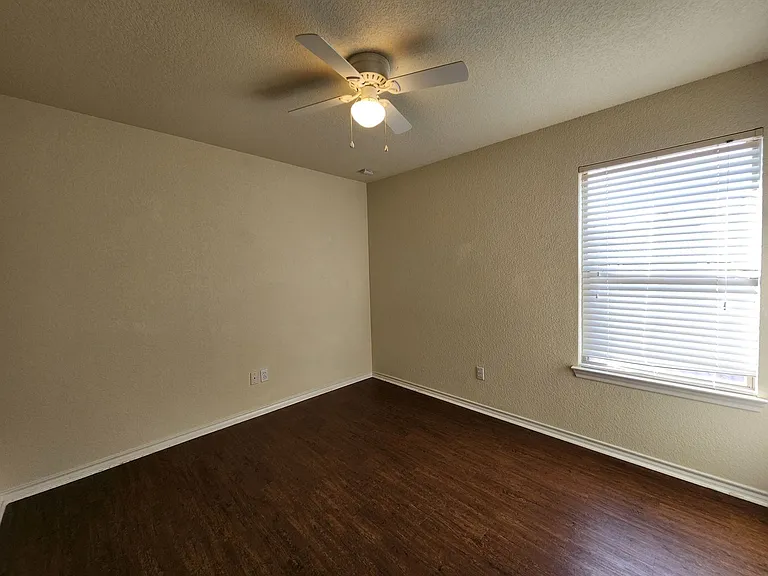 3014 Green Mountain Dr — Photo 24