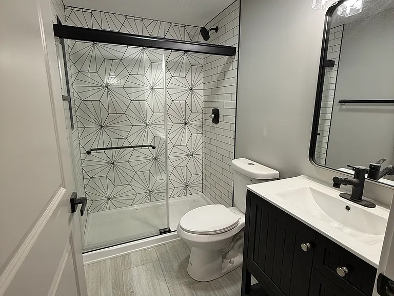 608 S Olive St — Photo 18