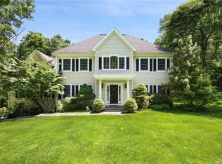 37 Brundige Dr, Goldens Bridge, NY 10526