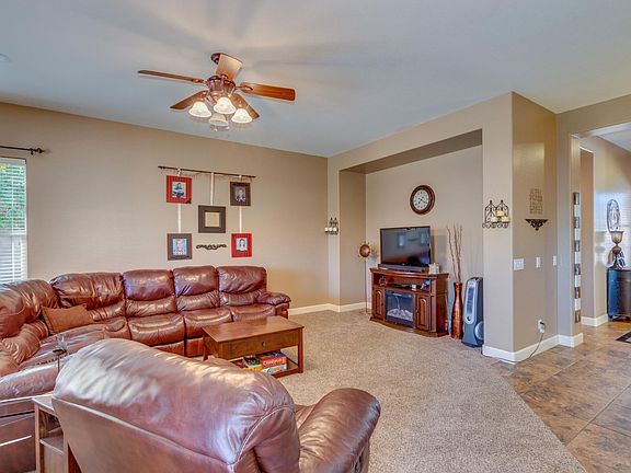 3rd image of 4854 E Palm Beach Dr