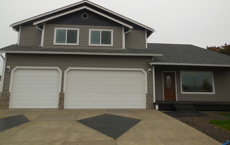 1st image of 906 Torkelson Dr