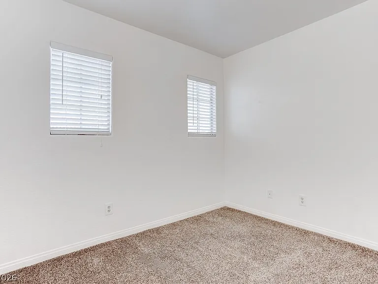 1195 Sweet Orange St — Photo 31