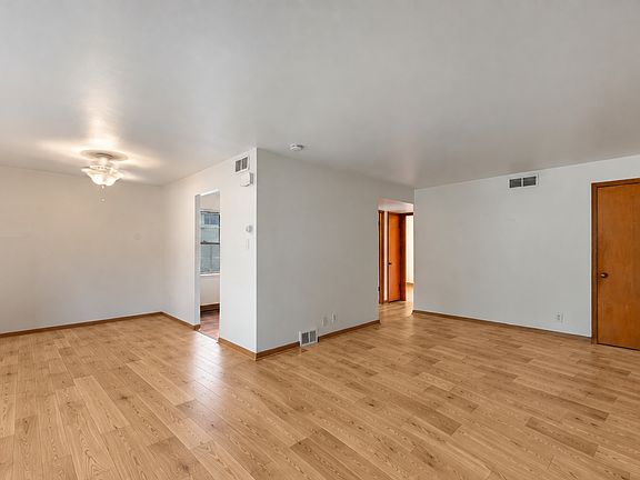 5th image of 4204 N Olsen Ave #2