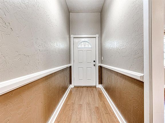 3rd image of 4 Burton Dr
