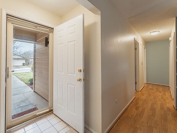 5th image of 8236 Mark Ln