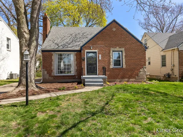 2606 Raymond Ave SE, Grand Rapids, MI 49507