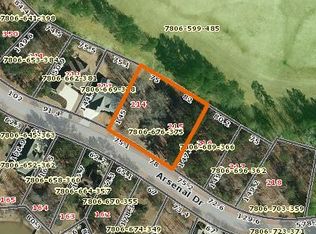 228 Arsenal Dr, Ninety Six, SC 29666