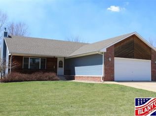 4000 Lindsey Dr, Manhattan, KS 66502