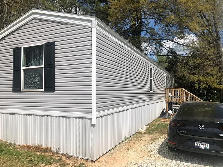 100 Tiffany Dr — Photo 5