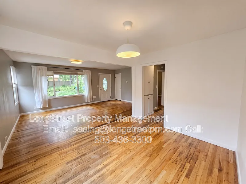 3 bed, 2.0 bath, 1212 sqft, $2,995 — Photo 4