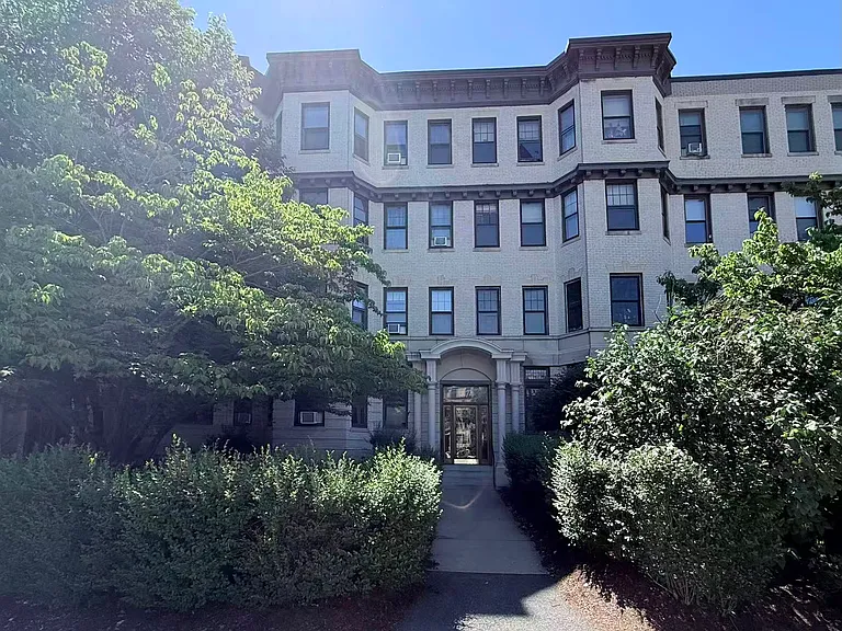 1880 Commonwealth Ave #5 — Photo 14